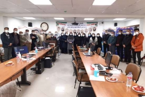 تجلیل رئیس دانشگاه و مسئول نهاد نمایندگی ولی&zwnj;فقیه در دانشگاه علوم پزشکی گیلان از آزادگان سرافراز شاغل در ستاد مرکزی