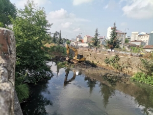 آغاز لایروبی دو رودخانه شهر