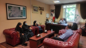 در دیدار جمعی از معلمین مدارس غیر انتفاعی با رئیس شورای اسلامي شهر رشت : ریشه های جهل و بی سوادی توسط معلمین از بین می رود
